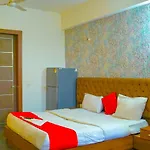 Premium Rooms In Jangpura Bhogal Near Nizamuddin Railway Station
